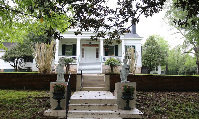 Port Gibson Bed & Breakfast | Collina Plantation Inn