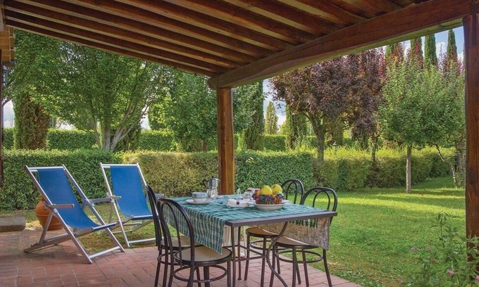 Castiglione del Lago Apartment | COLOMBAIA .