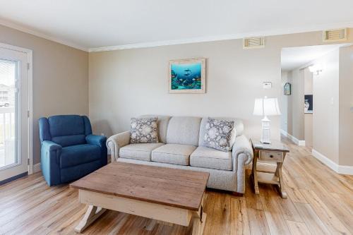 Gulf Shores Apartment | Colony Club C1