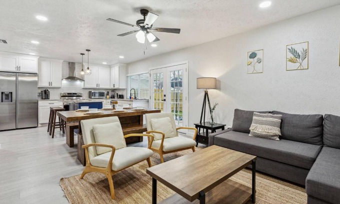 The Colony House | Colony Retreat