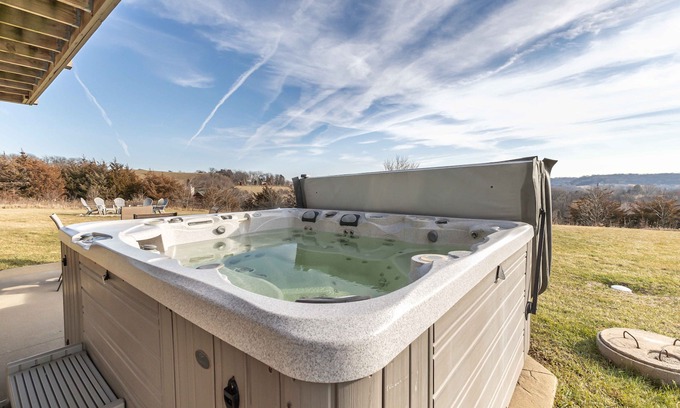 The Galena Territory House | Color us Fall @ our Eagle Hilltop Retreat - Hot Tub, Fire Pit, NEW Pool Table