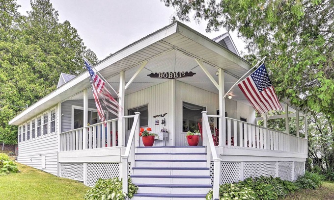 De Tour Village House | Colorful Lake Huron Home: Near Ferry & Beach!