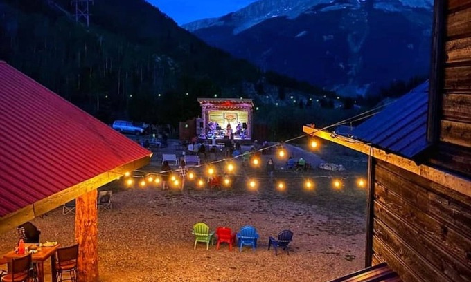 Silverton Apartment | Columbine Roadhouse in Silverton