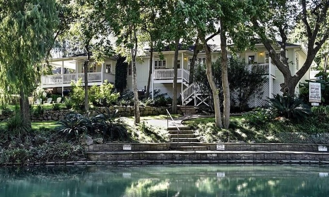 New Braunfels House | Comal River Access - Modern Cottage on The Comal – Walk to Everything!