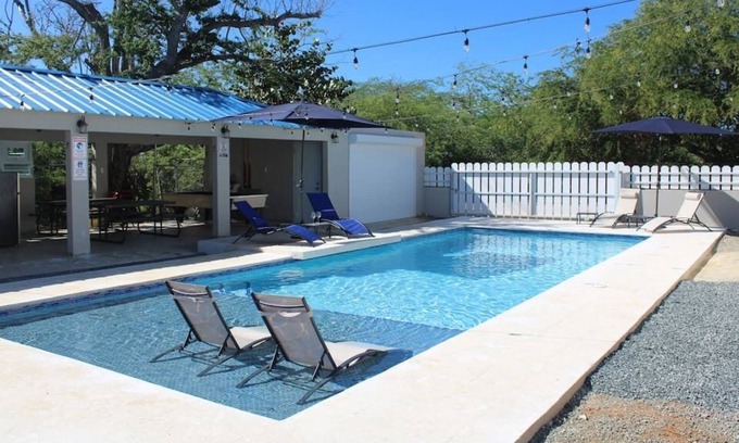 Sabana Hoyos House | Combate 2 · Casa de Playa en Combate y Piscina de Lujo