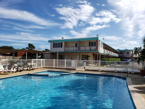 El Combate Hotel | Combate Beach Resort