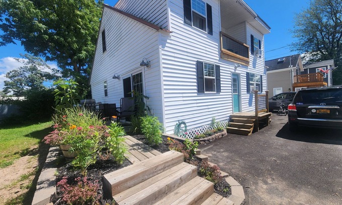 Sylvan Beach House | Come enjoy the best of the Beach!