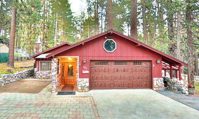 Lower Kingsbury House | Come Enjoy Tranquility In The Forest In Tahoe