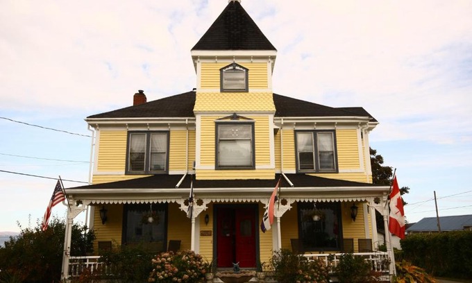 Digby Bed & Breakfast | Come from Away B&B