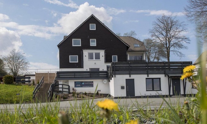 Neuastenberg Apartment | Come skiing, sledging, hiking or cycling, you won't get bored here!