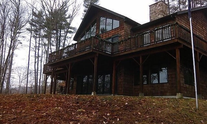 Weare Resort | Come stay at our four season resort!