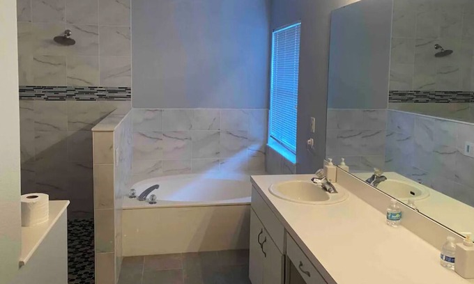 Orlando House | Come stay at our wonderful spacious home ask whatever you want