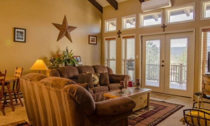 Ruidoso Condo | Come Stay in Elk Run - I2