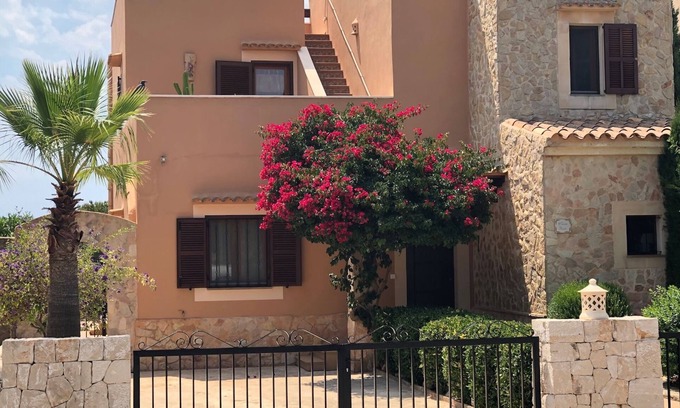 Portopetro House | Comfort. Facilities, roof terrace, priv. Pool, med. garden