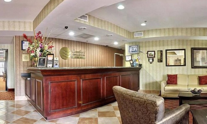 Griffin Hotel | Comfort Inn And Suites Griffin