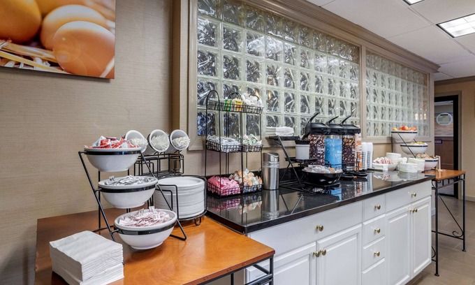 Parkville Hotel | Comfort Inn Baltimore East Towson