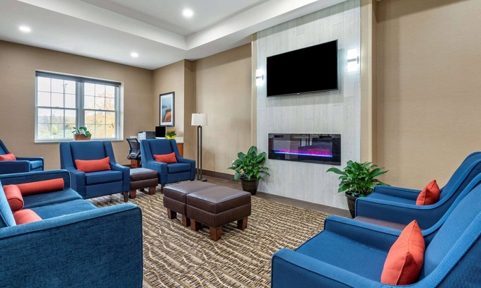 Town of Southeast Hotel | Comfort Inn Brewster