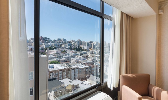 Cow Hollow Hotel | Comfort Inn by the Bay
