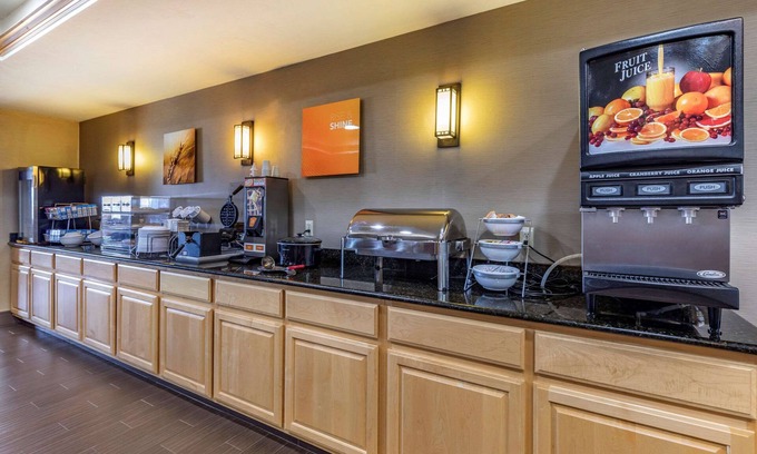 Evansville Hotel | Comfort Inn Evansville - Casper