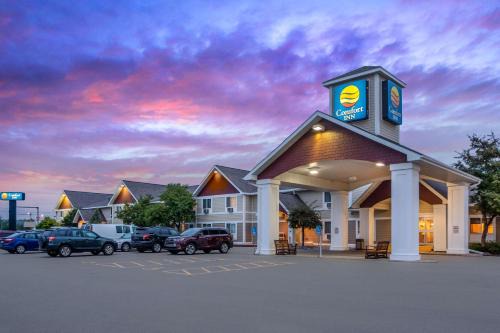 Iron Mountain Hotel | Comfort Inn Iron Mountain North