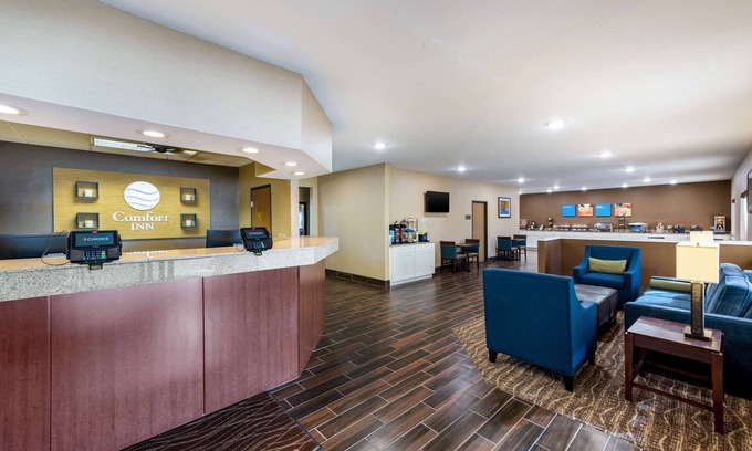 Onalaska Hotel | Comfort Inn Onalaska - La Crosse Area