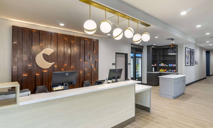 New Port Richey Hotel | Comfort Inn & Suites New Port Richey Downtown District