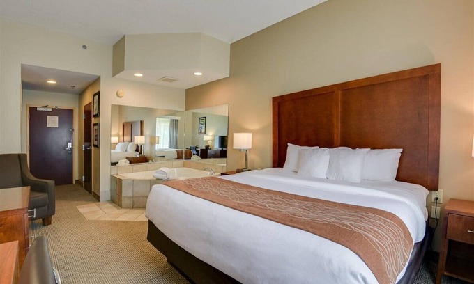 Gracewood Hotel | Comfort Inn & Suites Augusta Fort Eisenhower Area