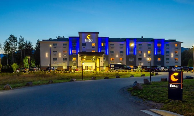 Terrace Hotel | Comfort Inn & Suites