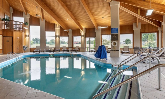 Dimondale Hotel | Comfort Inn & Suites Diamondale – Lansing