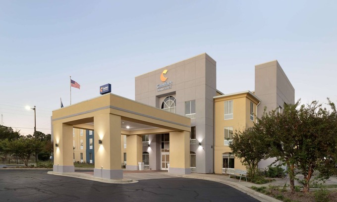 Ruston Hotel | Comfort Inn & Suites Ruston-East