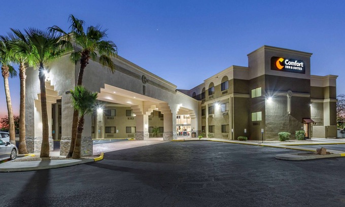 Surprise Original Townsite Hotel | Comfort Inn & Suites Surprise Near Sun City West