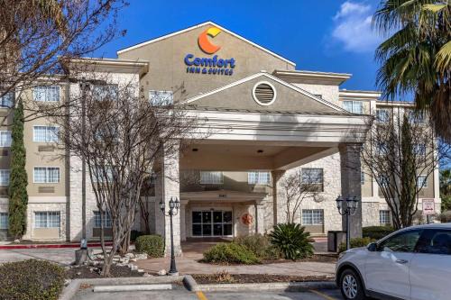 Boerne Hotel | Comfort Inn & Suites Texas Hill Country