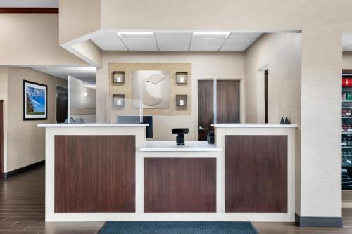 North East Hotel | Comfort Inn & Suites