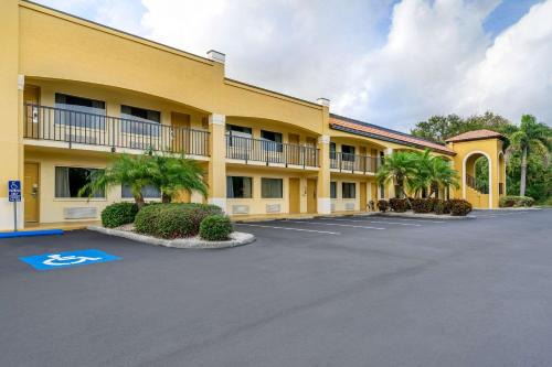 Sun City Center Hotel | Comfort Inn Sun City Center - Ruskin - Tampa South