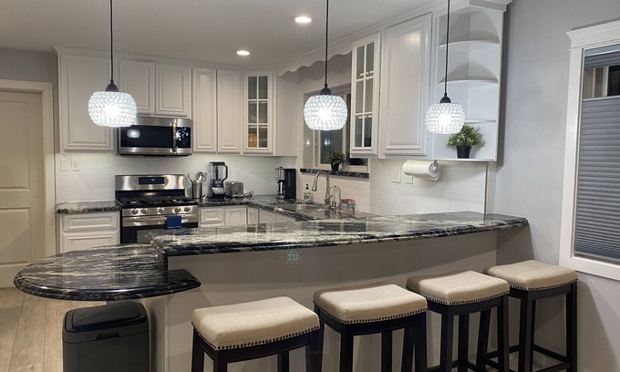 Northside House | Comfort & Modern Amenities Downtown San Jose Suite