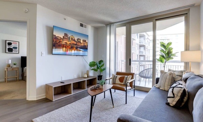 Ballston Apartment | Comfort & Prime Location: Ideal Stay at Ballston