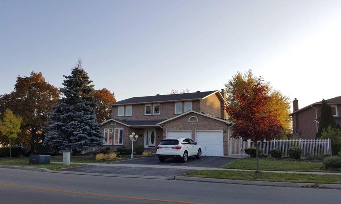 Rathwood House | Comfort Rooms near Toronto Airport