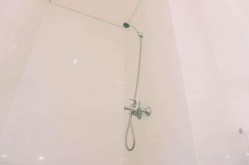 Serpong Apartment | Comfort Stay Studio Apartment at Tuscany Residence By Travelio