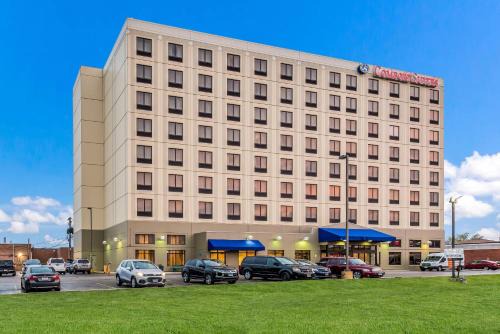 Schiller Park Hotel | Comfort Suites Chicago O'Hare Airport