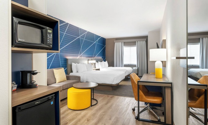 Elgin Hotel | Comfort Suites Elgin