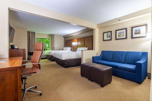 Morrow Hotel | Comfort Suites Morrow- Atlanta South