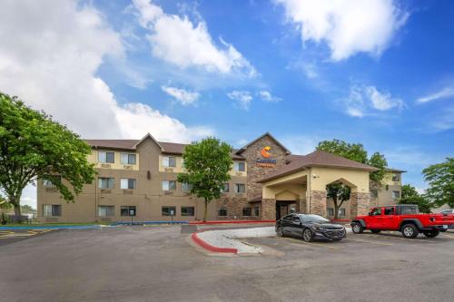 Council Bluffs Hotel | Comfort Suites Omaha East-Council Bluffs