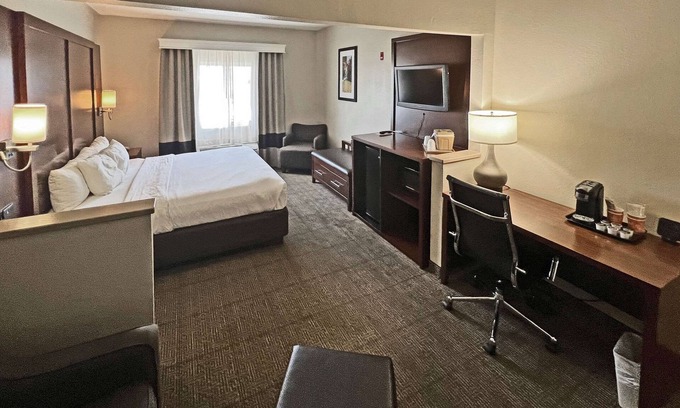 Peoria Hotel | Comfort Suites Peoria Sports Complex