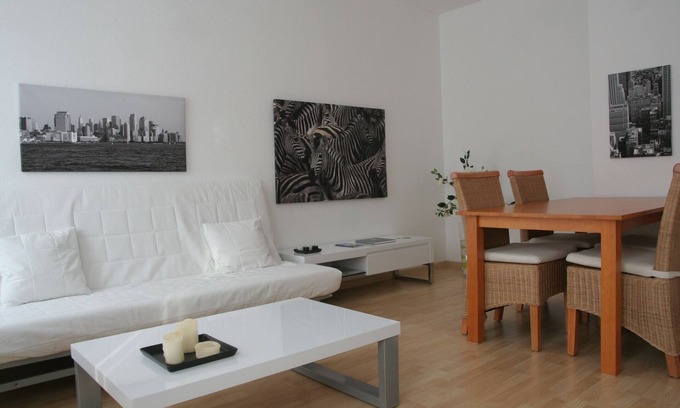 Mockern Apartment | Comfortable 3-bedroom apartment with beautiful garden