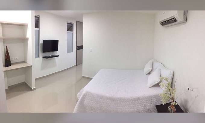 Cali House | Comfortable and pleasant apartment, near Granada and Chipichape