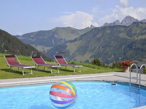 Damuels Apartment | Comfortable Apartment in Damüls with Swimming Pool