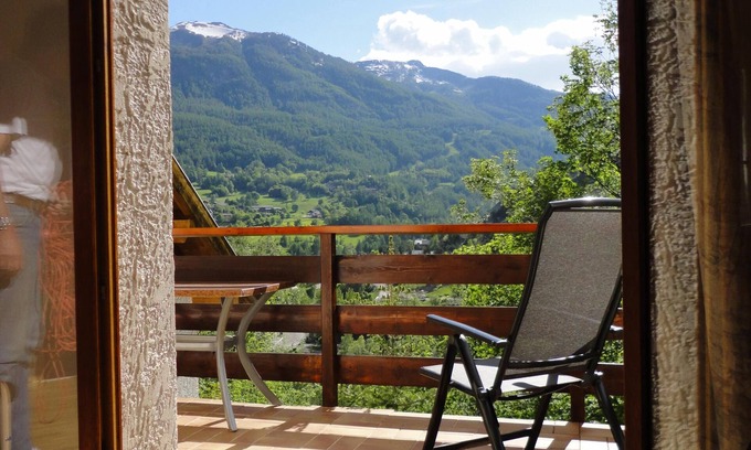 Allos Apartment | Comfortable apartment in chalet with splendid view