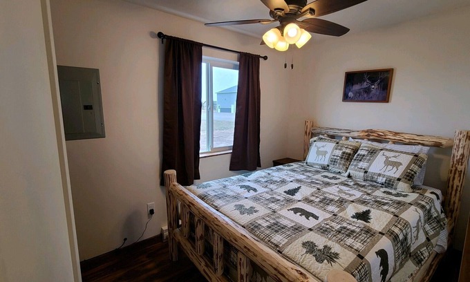 Columbia Falls Cabin | Comfortable cabins with a view - close to Glacier National Park