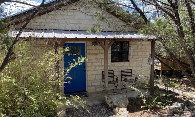 Wimberley Cabin | Comfortable Cabin with Private Pool and Hot Tub