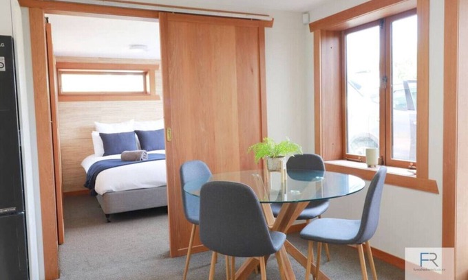 Orakei Apartment | Comfortable Cosy Apartment